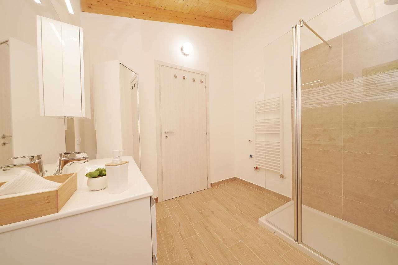 Apartments Villa Bougainville San Felice del Benaco Kültér fotó