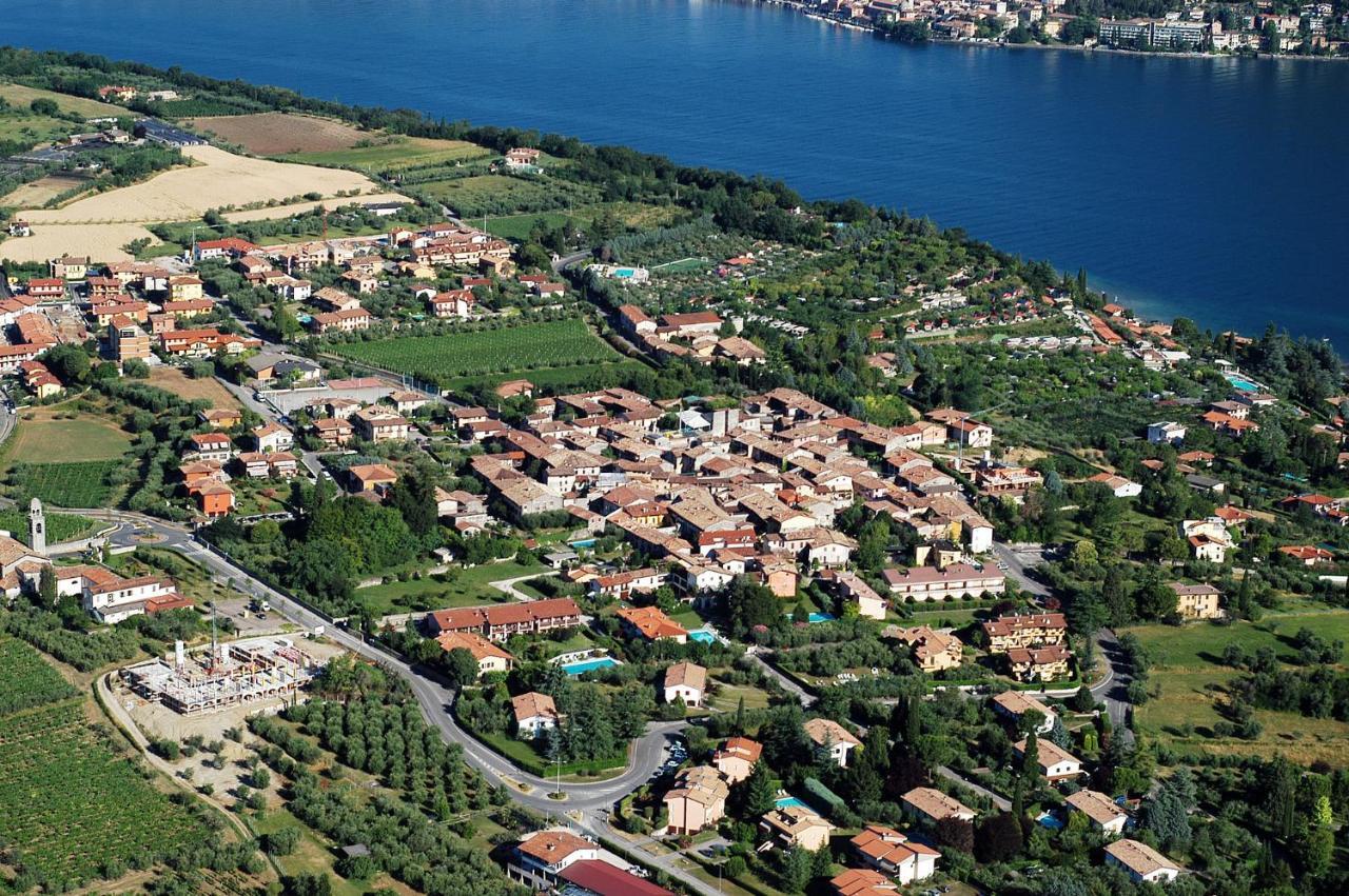 Apartments Villa Bougainville San Felice del Benaco Kültér fotó