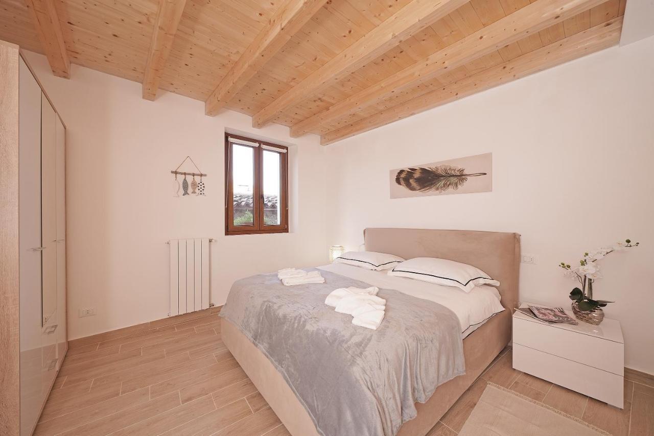 Apartments Villa Bougainville San Felice del Benaco Kültér fotó