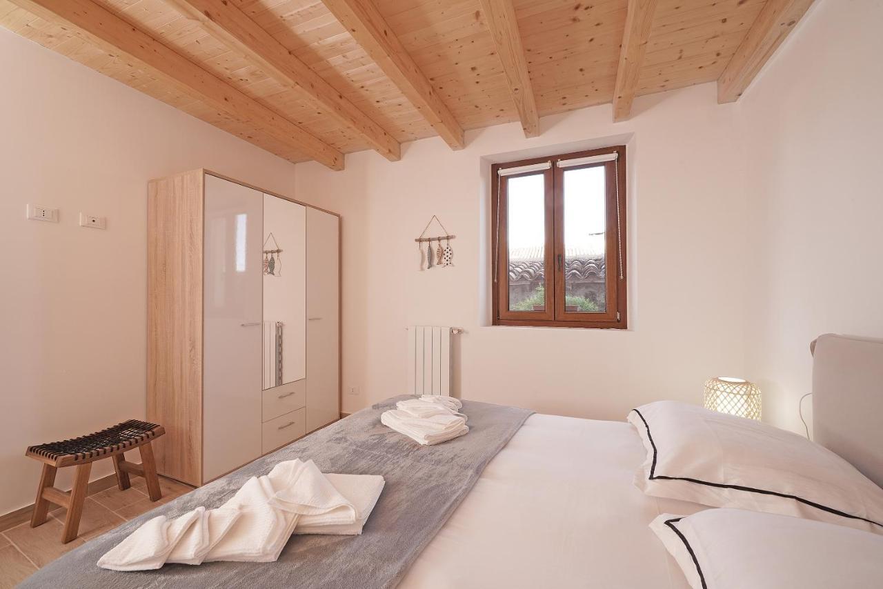 Apartments Villa Bougainville San Felice del Benaco Kültér fotó