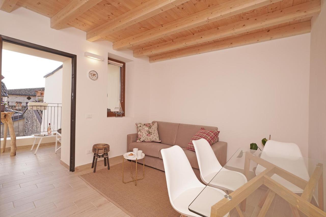 Apartments Villa Bougainville San Felice del Benaco Kültér fotó