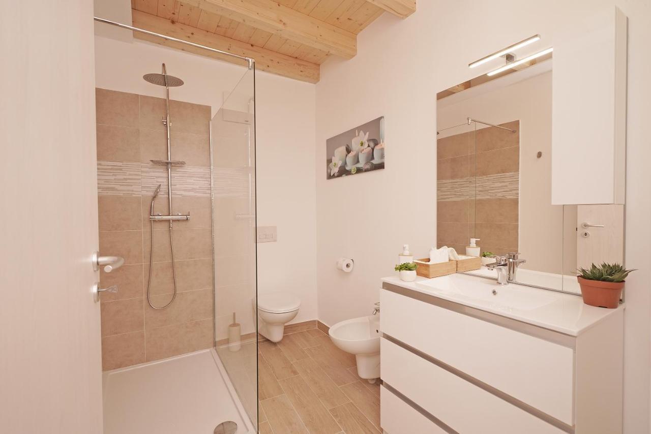 Apartments Villa Bougainville San Felice del Benaco Kültér fotó
